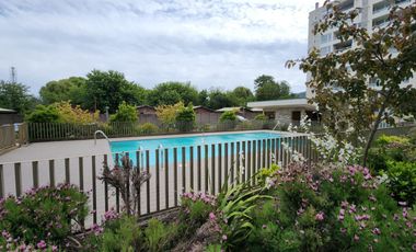 Se vende departamento amoblado en condominio Los Álamos sector Isla Teja, Valdivia