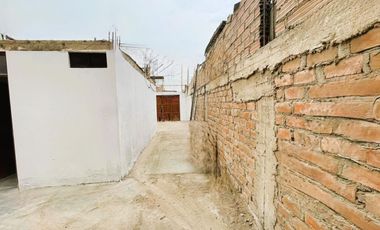 Terreno Con Casa Rústica En Venta En Ventanilla Tu Proyecto, Tu Estilo