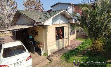 Amplia casa a solo pasos del metro en la florida