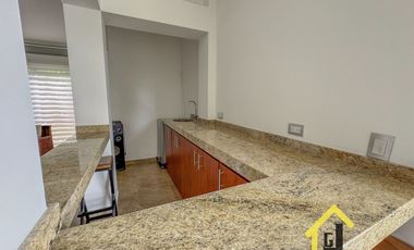 SE VENDE LUJOSA CASA CAMPESTRE CERCA A MANIZALES