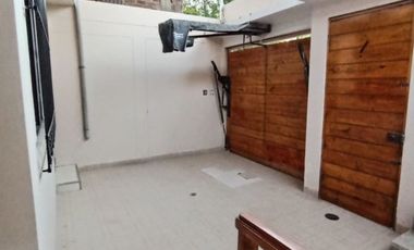 HERMOSA  CASA  EN VENTA DE 1 PISO   - URB. SANTA MARÍA DEL PINAR -  - PIURA