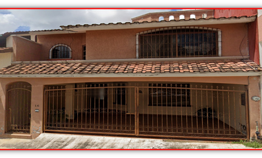 VENTA DE CASA EN EXCELENTES CONDICIONES