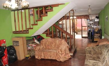 Se vende Casa como terreno en San Juan de Miraflores