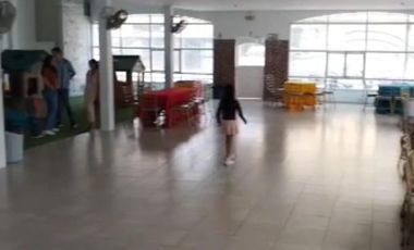 LOCAL Garzota Comercial con piscina. Centro médico, local de eventos infantiles, guardería