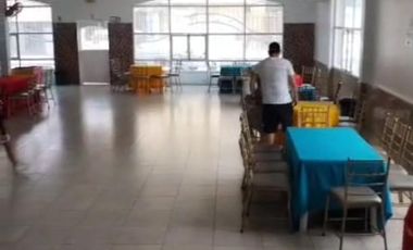 LOCAL Garzota Comercial con piscina. Centro médico, local de eventos infantiles, guardería