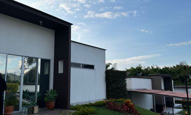 CASA CAMPESTRE EN VENTA POR EL LEMBO SANTA ROSA DE CABAL