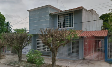 CASA EN REMATE EN REBSAMEN ACAYUCAN VERACRUZ