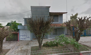 CASA EN REMATE EN REBSAMEN ACAYUCAN VERACRUZ
