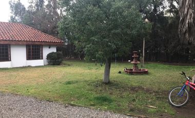 Gran parcela de 5000 m2, 2500 habilitados 200m2 const, 2500 para habilitar.