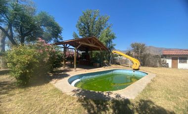 Gran parcela de 5000 m2, 2500 habilitados 200m2 const, 2500 para habilitar.