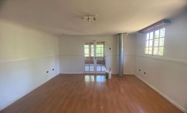 Gran parcela de 5000 m2, 2500 habilitados 200m2 const, 2500 para habilitar.