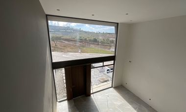 Se vende Lotf Una recamara dos niveles de construcción cerca zona de hospitales y corporativos