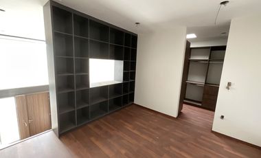 Se vende Lotf Una recamara dos niveles de construcción cerca zona de hospitales y corporativos