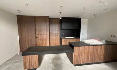 Se vende Lotf Una recamara dos niveles de construcción cerca zona de hospitales y corporativos