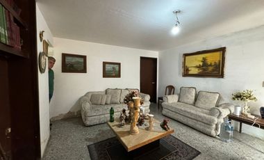 CASA EN VENTA, VALLARTA SAN JORGE, ZONA MINERVA, GUADALAJARA