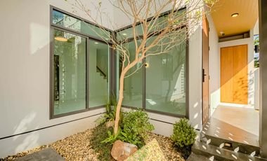 Newly built single house, modern minimalist style, 3 bedrooms, Tha Wang Tan area, spacious area, modern design, near Chiang Mai city, near Big C, near