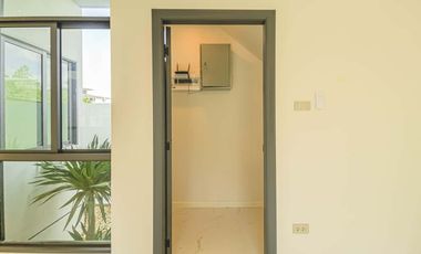 Newly built single house, modern minimalist style, 3 bedrooms, Tha Wang Tan area, spacious area, modern design, near Chiang Mai city, near Big C, near