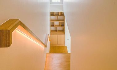 Newly built single house, modern minimalist style, 3 bedrooms, Tha Wang Tan area, spacious area, modern design, near Chiang Mai city, near Big C, near