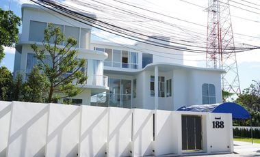 For sale, Luxury Pool Villa, 6 bedrooms, 994 sq m, Saraphi District, Chiang Mai, near Rangsit International Demonstration School