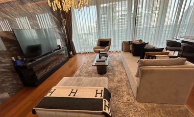 ULTRA-LUXURY Condo with Exquisite Built-Ins, High Floor, Private Lift, and Pet Friendly! For Sale: The Estelle Phrom Phong – A High-End Project by Rai