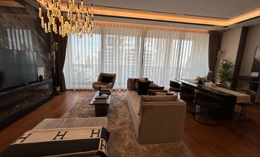ULTRA-LUXURY Condo with Exquisite Built-Ins, High Floor, Private Lift, and Pet Friendly! For Sale: The Estelle Phrom Phong – A High-End Project by Rai