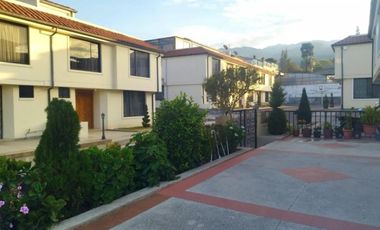 Vedo casa de 410m, urbanizacion privada El condado