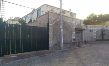 Vedo casa de 410m, urbanizacion privada El condado