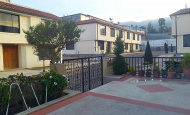 Vedo casa de 410m, urbanizacion privada El condado