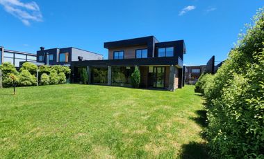 VENTA CASA MEDITERRANEA COMO NUEVA