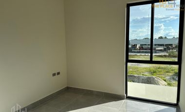 Casa en Residencial Las Ceibas, Ciudad del Carmen