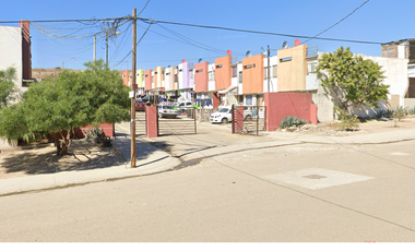 CASA EN VALLE DE RENEE, LOS VALLES TIJUANA. ¡¡¡NO CREDITOS!!!