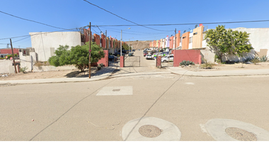 CASA EN VALLE DE RENEE, LOS VALLES TIJUANA. ¡¡¡NO CREDITOS!!!