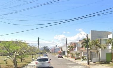 Hermosa ya amplia casa en remate en Costa de Oro, Boca del Rio, Veracruz!