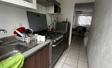 RENTO BONITA Y AMPLIA CASA AMUEBLADA EN LOS HEROES VERACRUZ