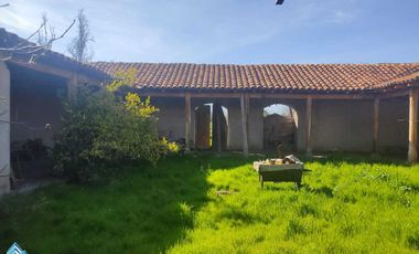 Se vende Terreno de 2,2 hectáreas con Gran Casona en Bucalemu, San Felipe.