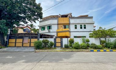 Modern Tropical House for Sale in Meadowood Executive Village, Bacoor Cavite