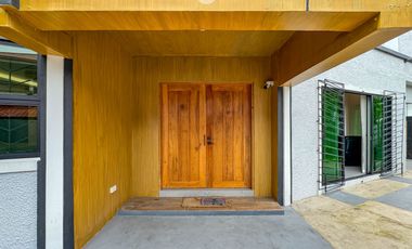 Modern Tropical House for Sale in Meadowood Executive Village, Bacoor Cavite