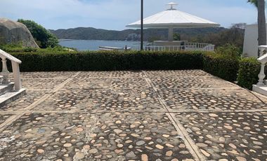 Acapulco Villa En Venta En Pichilingue 4 recamaras , 4.5 baños , condominio de 20 casas