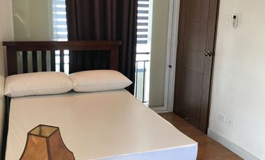 Eton Parkview Penthouse in Legazpi Village, Makati 2BR Condo Loft for Sale
