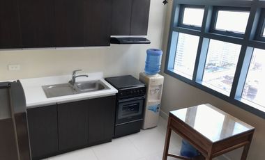 Eton Parkview Penthouse in Legazpi Village, Makati 2BR Condo Loft for Sale