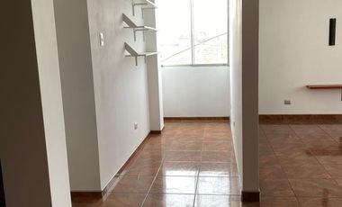 VENTA DE CASA 3 PISOS MAS TERRAZA A.C. 287M2 EN SAN JUAN DE MIRAFLORES