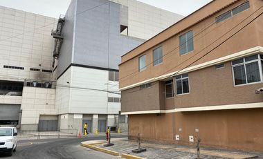 VENTA DE CASA 3 PISOS MAS TERRAZA A.C. 287M2 EN SAN JUAN DE MIRAFLORES
