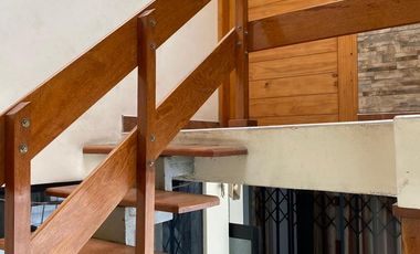 VENTA DE CASA 3 PISOS MAS TERRAZA A.C. 287M2 EN SAN JUAN DE MIRAFLORES