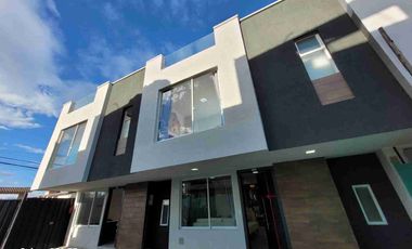 Casas VIP venta Calderón