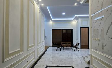 Rumah baru design classic di Pondok Kelapa Jakarta Timur