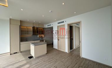 Beachfront 2-Bedroom Condo for Sale – High Floor, Private Elevator
