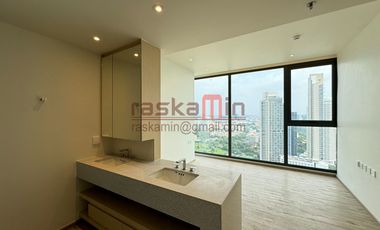 Beachfront 2-Bedroom Condo for Sale – High Floor, Private Elevator