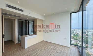 Beachfront 2-Bedroom Condo for Sale – High Floor, Private Elevator