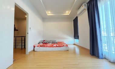 The best Price! 2-Storey Townhouse for Sale in Supalai Bella Wongwean - Ramintra, 18.7 Sq.Wah, 3 bedrooms, 2 bathrooms, 2 parking Potential location,