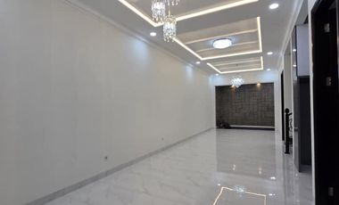 Rumah baru design classic di pondok bambu Jakarta Timur